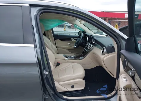 2018 Mercedes-Benz Glc 300 4Matic from USA, damaged, VIN WDC0G4KB1JV103525